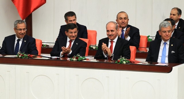 YENİ MECLİSTEN ENSTANTANELER 140