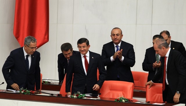 YENİ MECLİSTEN ENSTANTANELER 143
