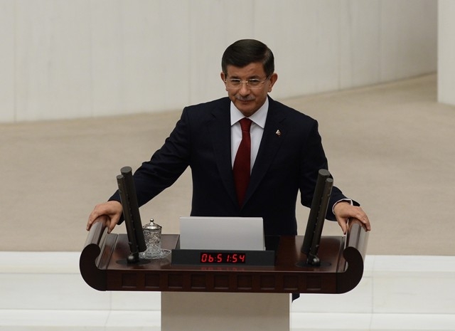 YENİ MECLİSTEN ENSTANTANELER 145