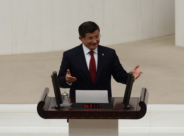 YENİ MECLİSTEN ENSTANTANELER 148