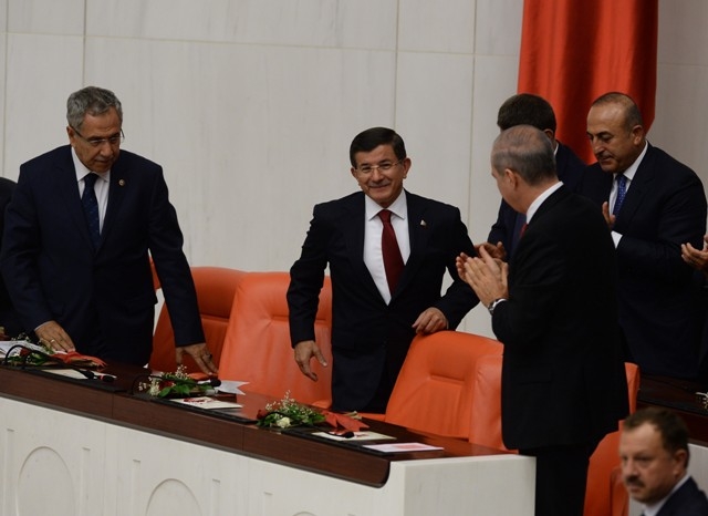 YENİ MECLİSTEN ENSTANTANELER 152