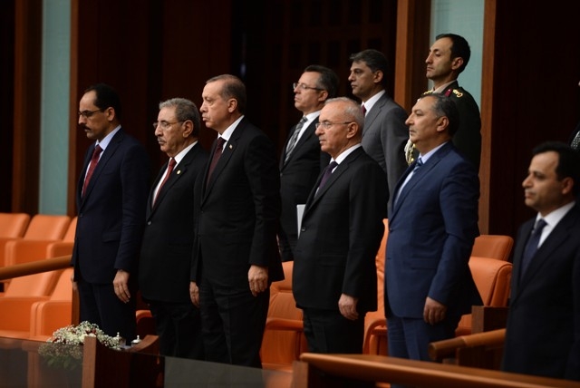 YENİ MECLİSTEN ENSTANTANELER 40