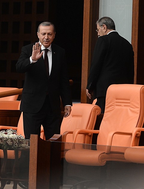 YENİ MECLİSTEN ENSTANTANELER 48