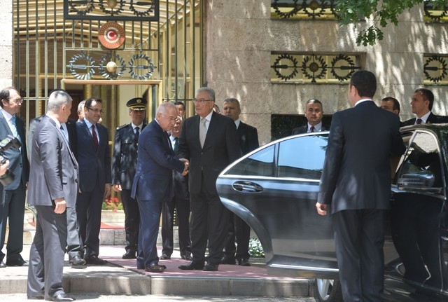 YENİ MECLİSTEN ENSTANTANELER 5