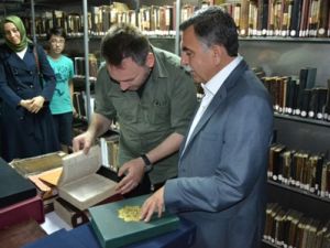 Yazma eserler Türkiye'ye getirildi