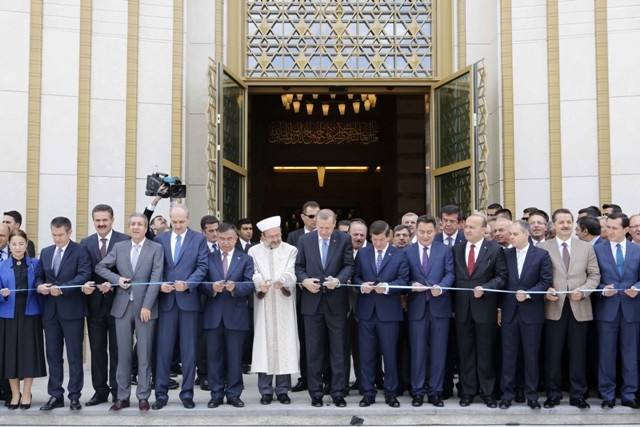 MİLLETİN CAMİSİ: BEŞTEPE MİLLET CAMİ 44