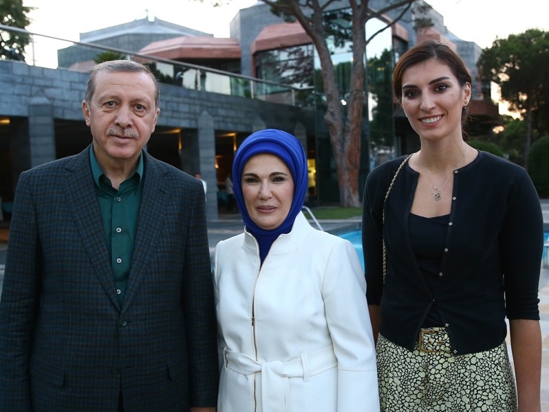 CUMHURBAŞKANI ÜNLÜLERİ İFTARDA AĞIRLADI 14