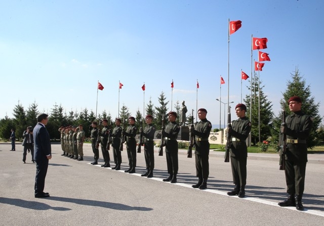 BAŞBAKAN'DAN BORDO BERELİLERE ZİYARET 15