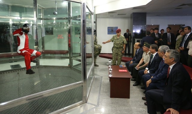 BAŞBAKAN'DAN BORDO BERELİLERE ZİYARET 9