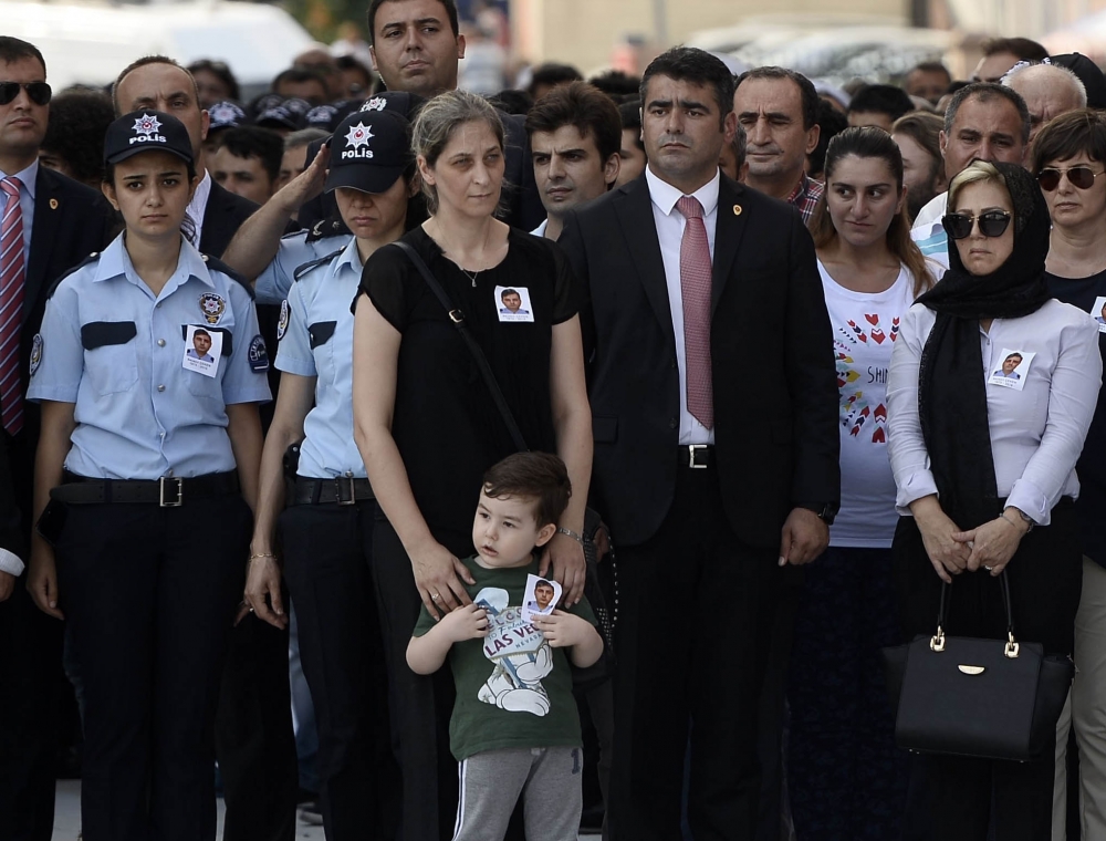 KONYA ŞEHİDİNİ UĞURLUYOR 23
