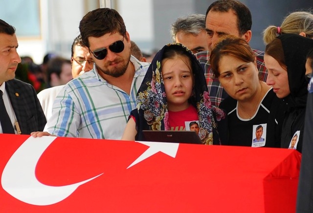 KONYA ŞEHİDİNİ UĞURLUYOR 28