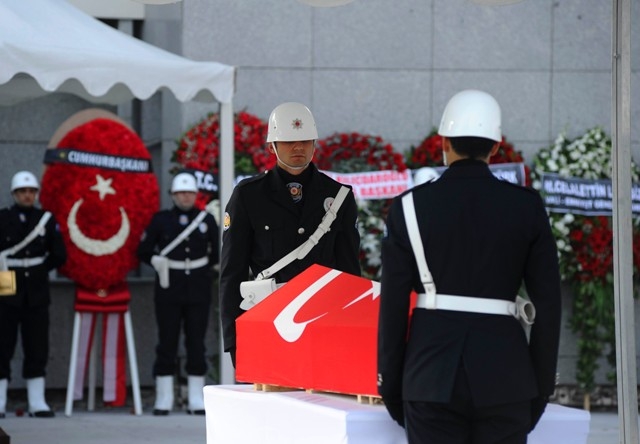 KONYA ŞEHİDİNİ UĞURLUYOR 34