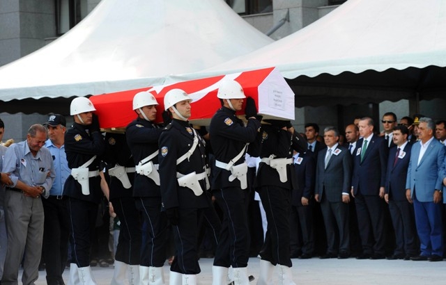 KONYA ŞEHİDİNİ UĞURLUYOR 37