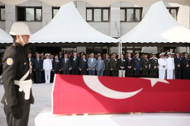 KONYA ŞEHİDİNİ UĞURLUYOR 48