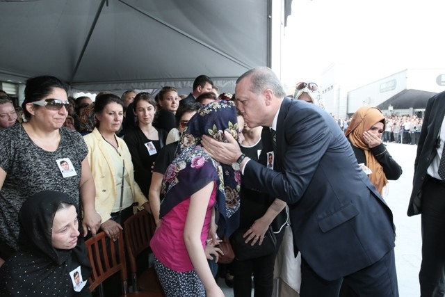 KONYA ŞEHİDİNİ UĞURLUYOR 52