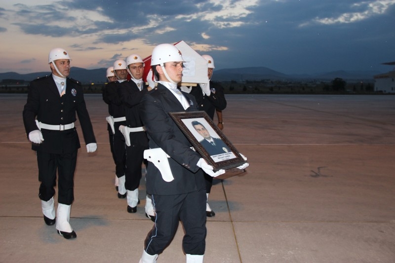 KONYA ŞEHİDİNİ UĞURLUYOR 57
