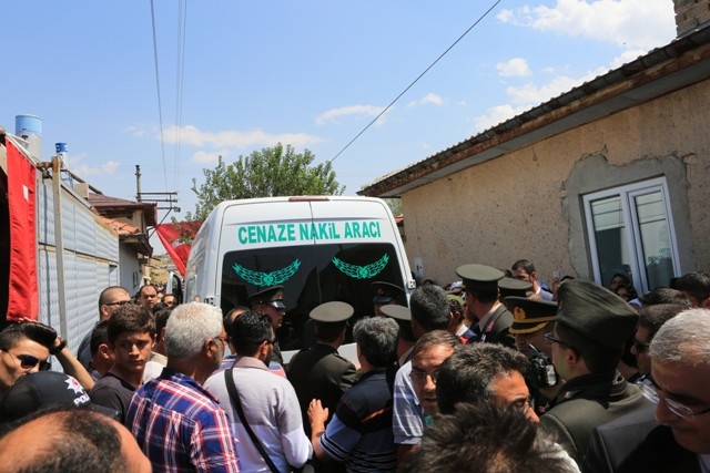 ŞEHİT UZM. ÇVŞ. VELİ ATEŞ  SON YOLCULUĞUNA UĞURLANDI 50