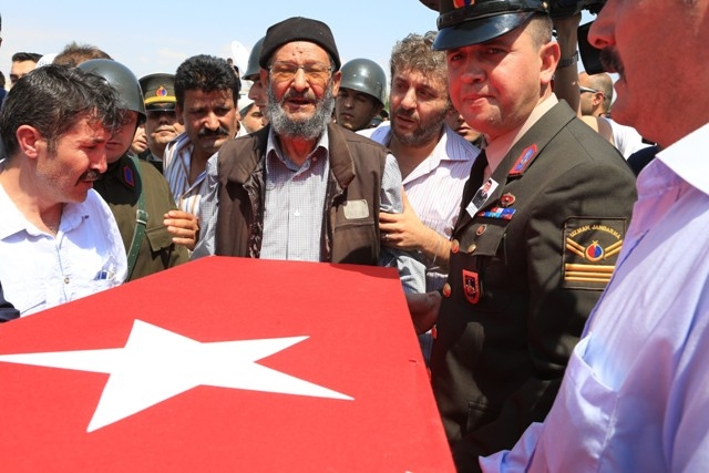 ŞEHİT UZM. ÇVŞ. VELİ ATEŞ  SON YOLCULUĞUNA UĞURLANDI 80
