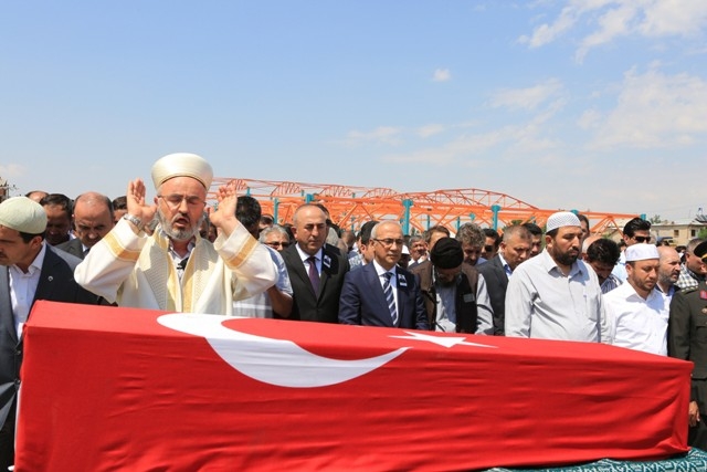 ŞEHİT UZM. ÇVŞ. VELİ ATEŞ  SON YOLCULUĞUNA UĞURLANDI 94