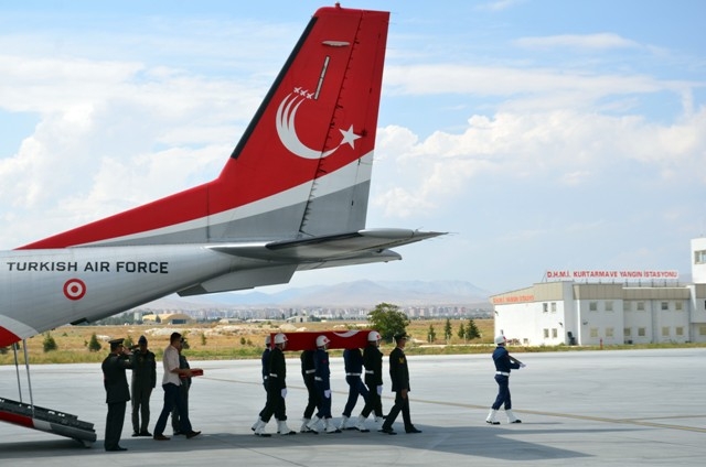 J. Ast. Ü. Çvş.Dursun Taştiken son yolculuğuna uğurlandı 11
