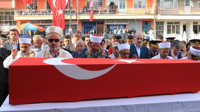 J. Ast. Ü. Çvş.Dursun Taştiken son yolculuğuna uğurlandı 55