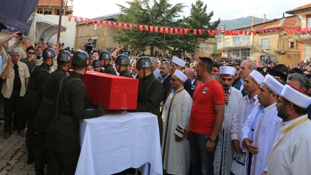 J. Ast. Ü. Çvş.Dursun Taştiken son yolculuğuna uğurlandı 56