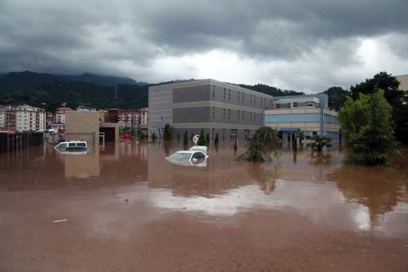 Artvin'de sel faciası 11