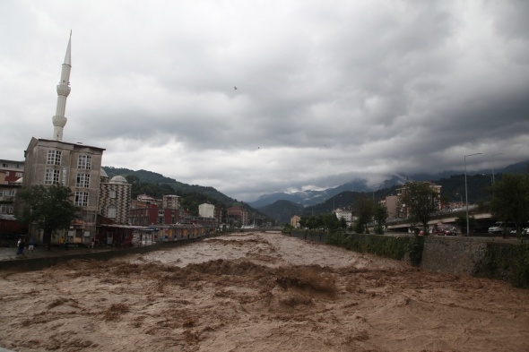 Artvin'de sel faciası 12