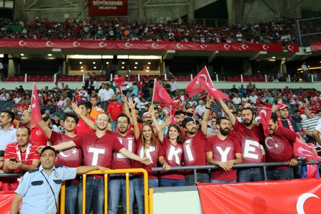 KONYA  MİLLİ TAKIMI BAĞRINA BASTI 22