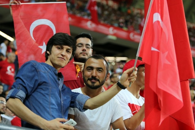 KONYA  MİLLİ TAKIMI BAĞRINA BASTI 45