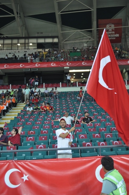KONYA  MİLLİ TAKIMI BAĞRINA BASTI 57