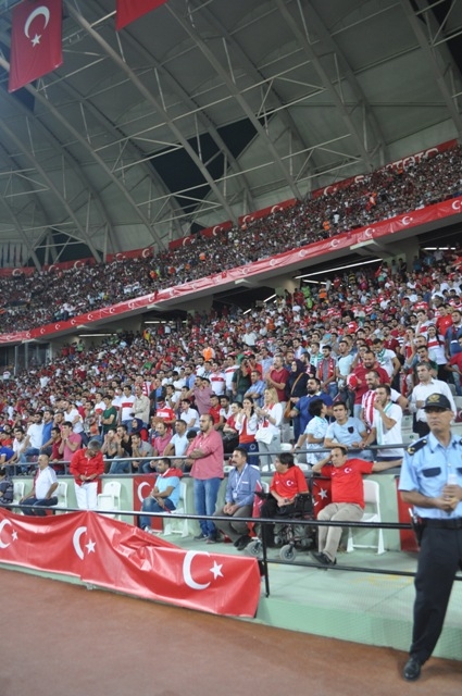 KONYA  MİLLİ TAKIMI BAĞRINA BASTI 91