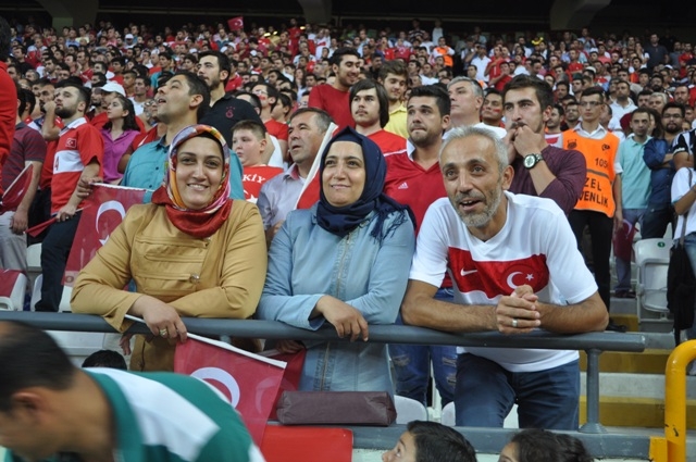 MİLLİ TAKIM KONYA'DA TARİH YAZDI:3-0 72