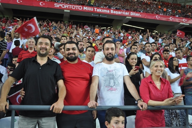 MİLLİ TAKIM KONYA'DA TARİH YAZDI:3-0 77