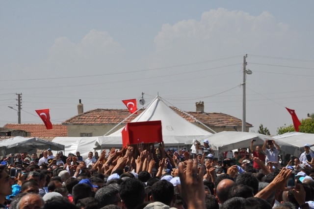 KONYA DAĞLICA ŞEHİTLERİNİ UĞURLADI 14