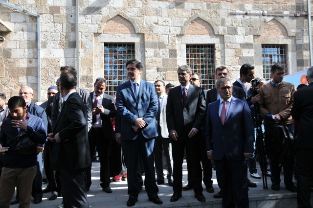 CUMHURBAŞKANI ERDOĞAN'DAN KONYALILARA AŞURE İKRAMI 13