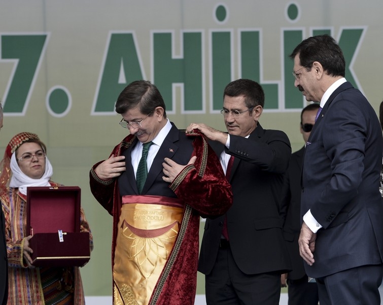 O İÇİMİZDEN BİRİ... 205