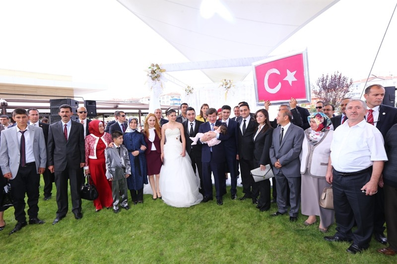 O İÇİMİZDEN BİRİ... 211