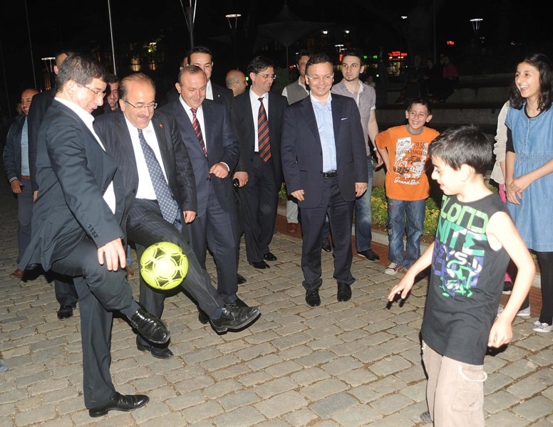 O İÇİMİZDEN BİRİ... 212