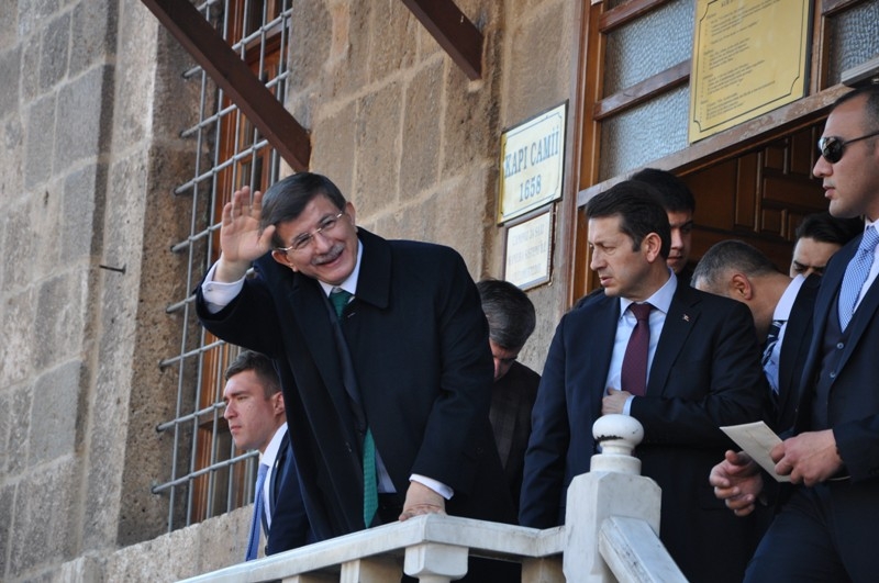 O İÇİMİZDEN BİRİ... 228