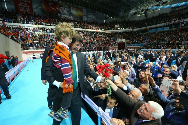 O İÇİMİZDEN BİRİ... 233