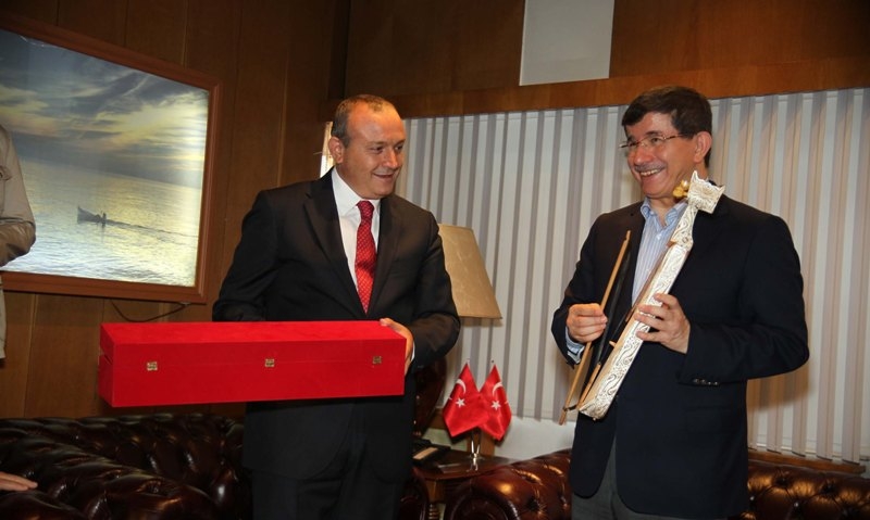O İÇİMİZDEN BİRİ...