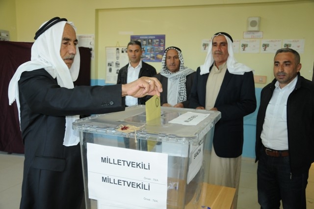 TÜRKİYE'DEN SEÇİM MANZARALARI 15