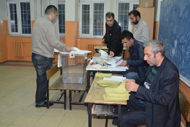 TÜRKİYE'DEN SEÇİM MANZARALARI