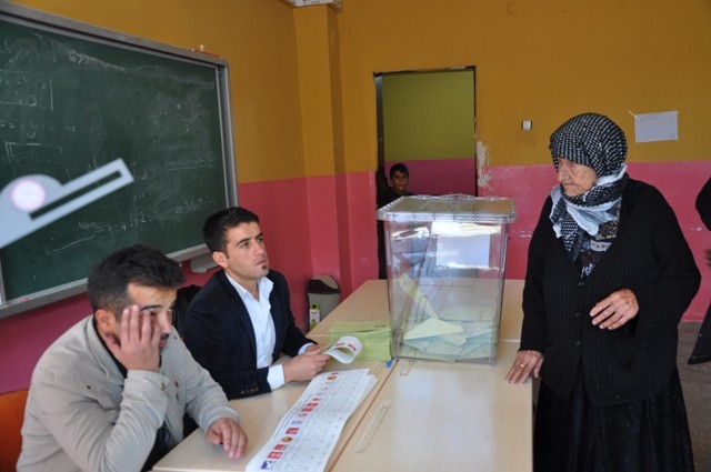 TÜRKİYE'DEN SEÇİM MANZARALARI 22