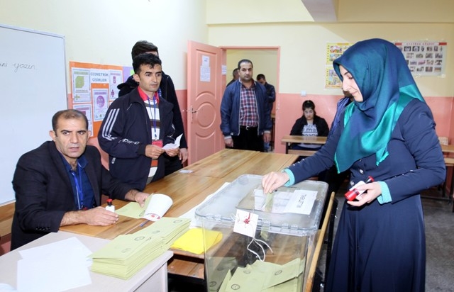 TÜRKİYE'DEN SEÇİM MANZARALARI 76
