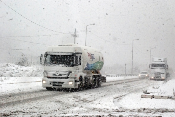 Bolu Dağı'nda mevsimin ilk karı! 4