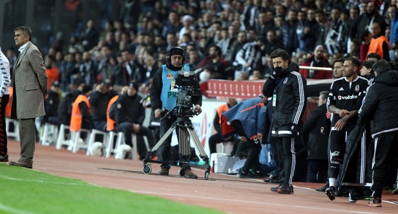 Beşiktaş: 4 - Torku Konyaspor: 0 45