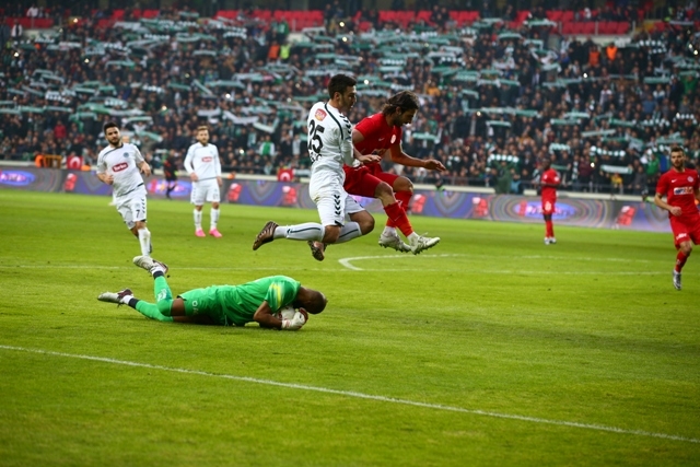 KONYASPOR KUPADA ÇEYREK FİNALDE 15