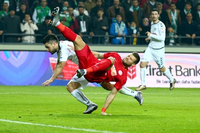 KONYASPOR KUPADA ÇEYREK FİNALDE 19